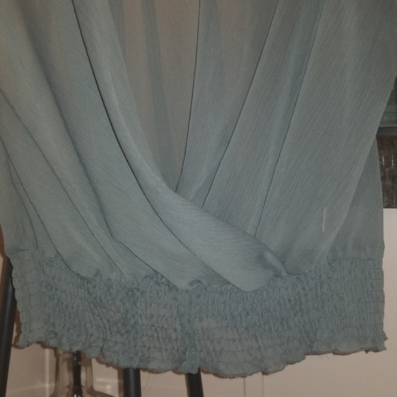 Top - Picture 4 of 4